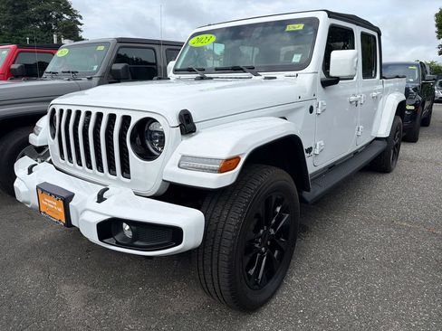 Used 2023 Jeep Gladiator Overland AWD/4WD image 1