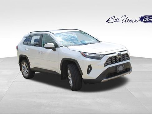 Used 2022 Toyota RAV4 Limited w/ Limited Grade Weather Package AWD/4WD image 3
