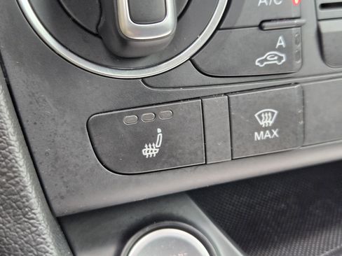 Used 2018 Audi Q3 2.0T Premium image 19