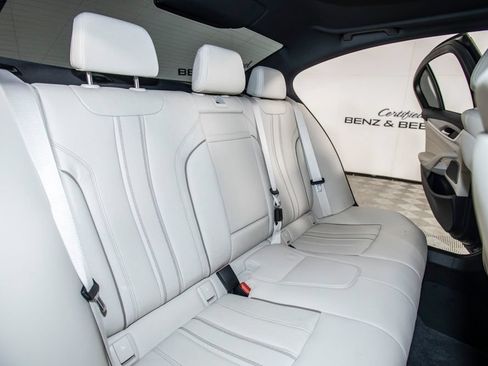 Used 2023 BMW 530i w/ Premium Package RWD image 15