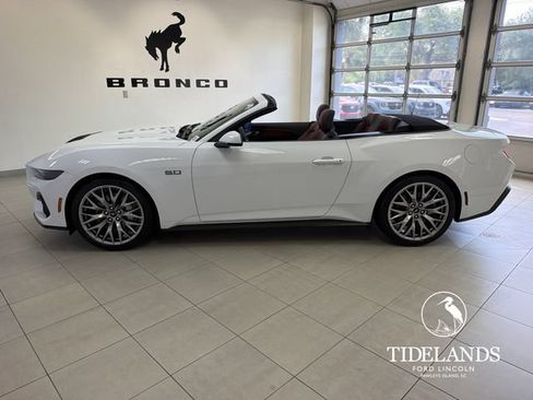 Certified 2026 Ford Mustang GT Premium RWD image 5