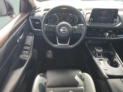 Used 2023 Nissan Rogue SL FWD image 12