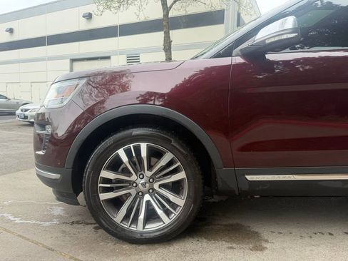 Used 2018 Ford Explorer Platinum AWD/4WD image 8