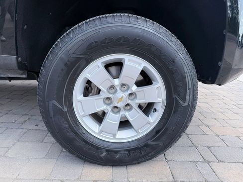 Used 2019 Chevrolet Colorado W/T w/ WT Convenience Package AWD/4WD image 11