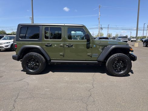 Used 2024 Jeep Wrangler Unlimited AWD/4WD image 8