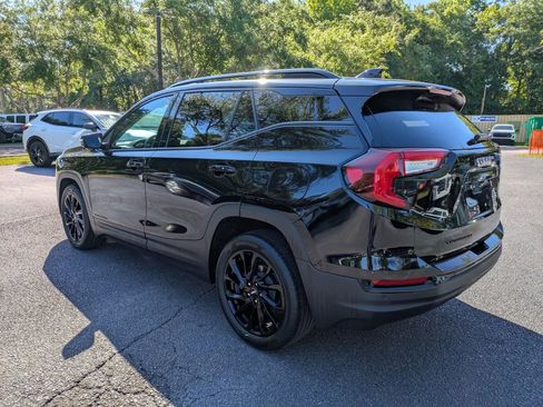Used 2023 GMC Terrain SLT w/ Elevation Edition FWD image 6