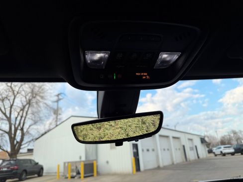 Used 2022 Chevrolet Traverse High Country w/ LPO, Floor Liner Package image 21