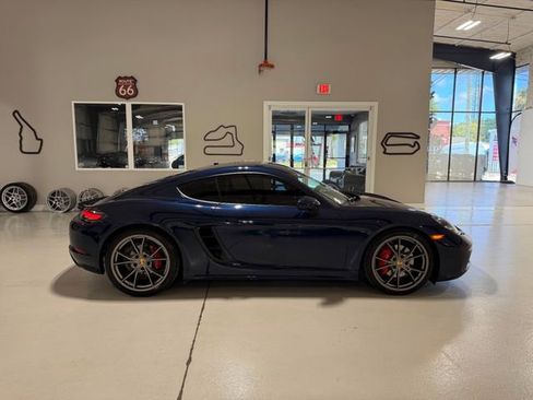 Used 2017 Porsche 718 Cayman S RWD image 47