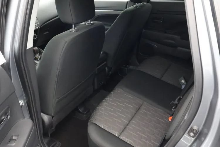 Used 2025 Mitsubishi Outlander Sport LE AWD/4WD image 15