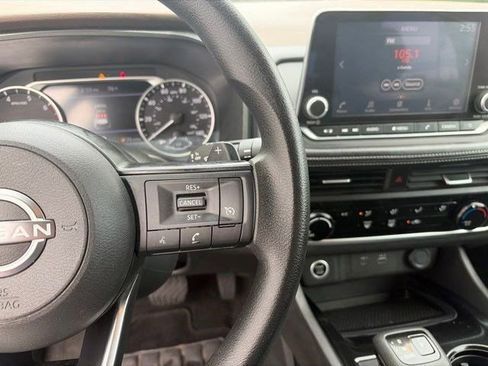 Used 2023 Nissan Rogue S FWD image 18