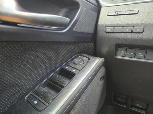 Used 2024 Lexus GX 550 AWD/4WD image 13