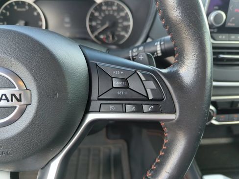 Used 2022 Nissan Altima 2.5 SR FWD image 22