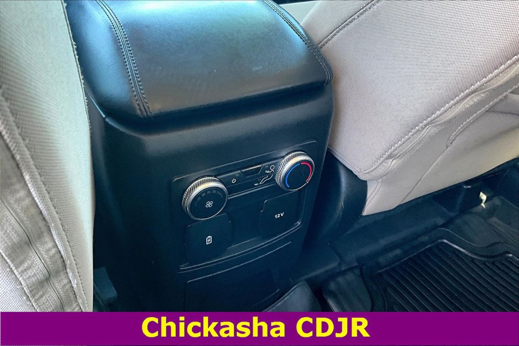Used 2022 Ford Explorer XLT AWD/4WD image 9
