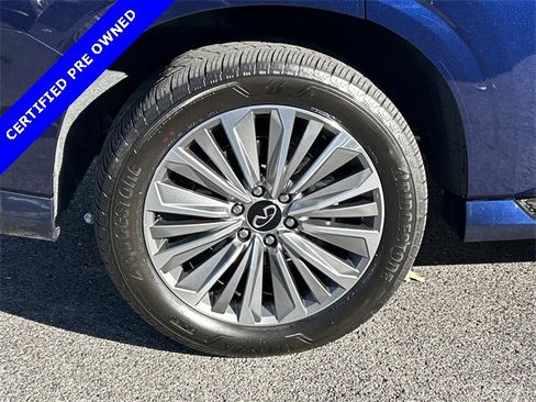 Certified 2025 INFINITI QX80 Sensory image 11