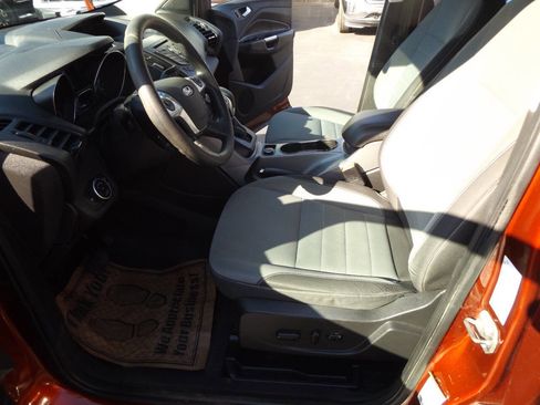Used 2016 Ford Escape SE image 13