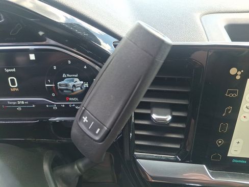 Used 2023 GMC Sierra 1500 Elevation AWD/4WD image 14