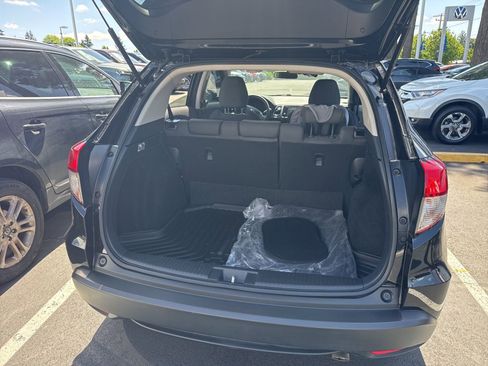 Used 2022 Honda HR-V EX image 11