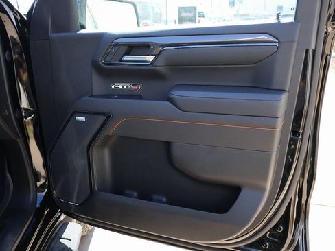 Used 2022 GMC Sierra 1500 AT4 w/ AT4 Premium Package image 11