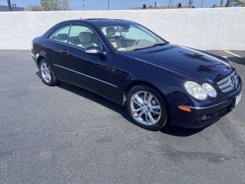 Used 2007 Mercedes-Benz CLK 350 Coupe image 3