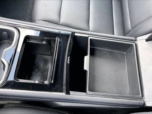 Used 2024 Chevrolet Traverse LT FWD image 26