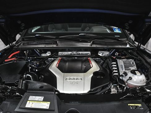 Used 2018 Audi SQ5 Premium Plus w/ Navigation Package image 77