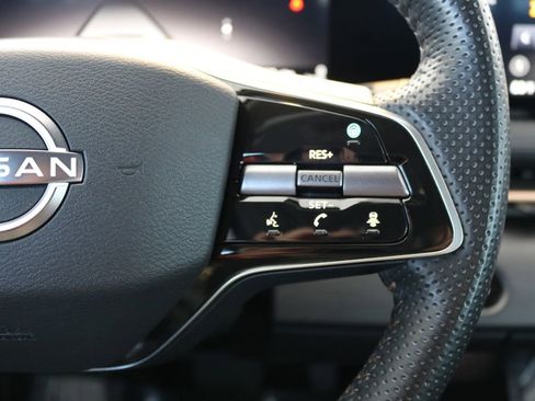 Used 2023 Nissan Ariya AWD image 46