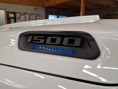 New 2025 RAM 1500 Tradesman AWD/4WD image 9