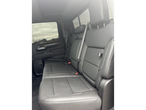 Used 2026 Chevrolet Silverado 1500 LT Trail Boss w/ LT Trail Boss Premium Package AWD/4WD image 16