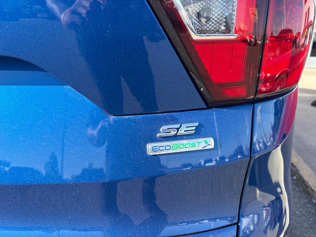Used 2019 Ford Escape SE FWD image 9