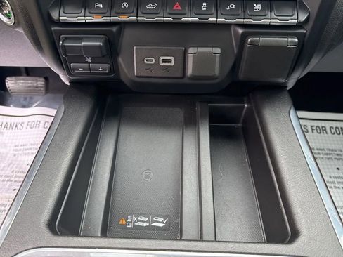 Used 2019 GMC Sierra 1500 SLT w/ SLT Premium Package image 25