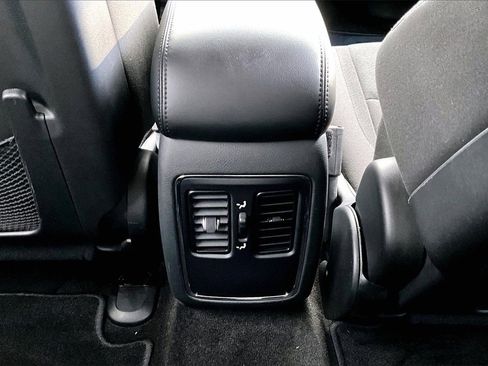 Used 2015 Dodge Durango SXT image 15