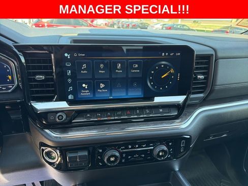 Used 2024 Chevrolet Silverado 1500 LTZ AWD/4WD image 30