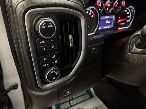 Used 2022 Chevrolet Silverado 1500 RST image 16