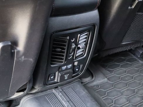 Used 2021 Dodge Durango R/T w/ Tow 'N Go Package AWD/4WD image 25