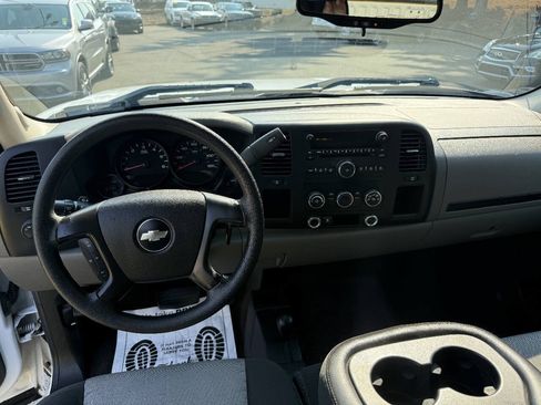 Used 2009 Chevrolet Silverado 1500 LS AWD/4WD image 16