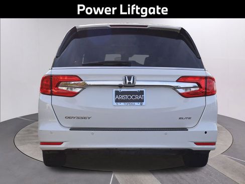 Used 2018 Honda Odyssey Elite image 7