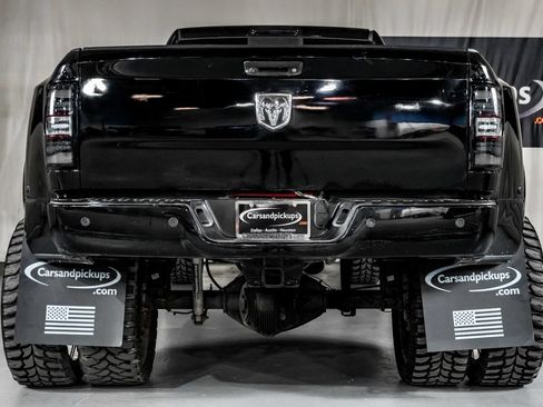 Used 2014 RAM 3500 Laramie w/ Convenience Group AWD/4WD image 9