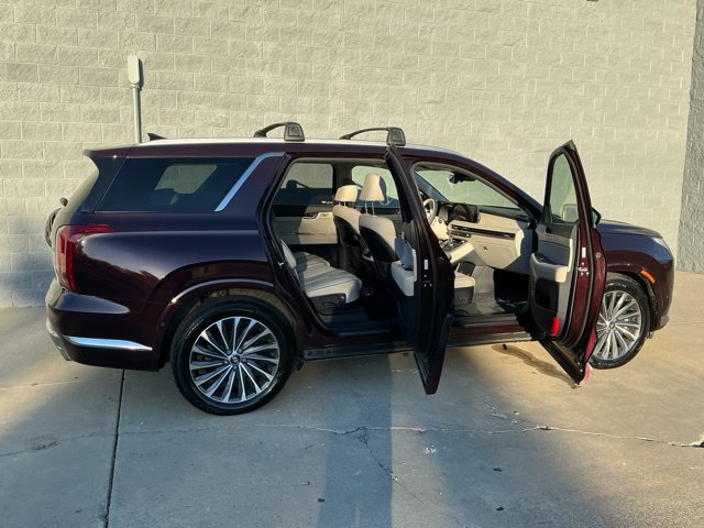 Used 2023 Hyundai Palisade Calligraphy AWD/4WD image 11