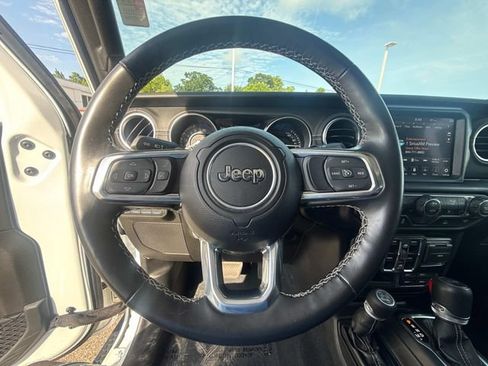 Used 2023 Jeep Wrangler Unlimited Sahara w/ Cold Weather Group AWD/4WD image 28