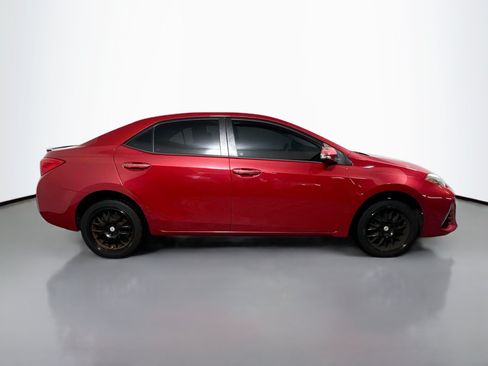 Used 2017 Toyota Corolla SE FWD image 3