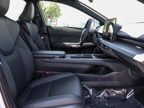 New 2026 Lexus ES 350e FWD image 16