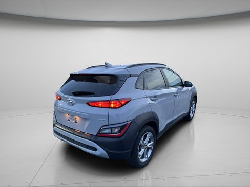 Used 2023 Hyundai Kona SEL image 7