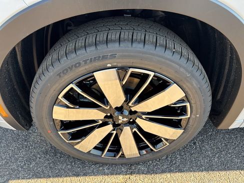 New 2026 Mitsubishi Outlander SEL FWD image 32