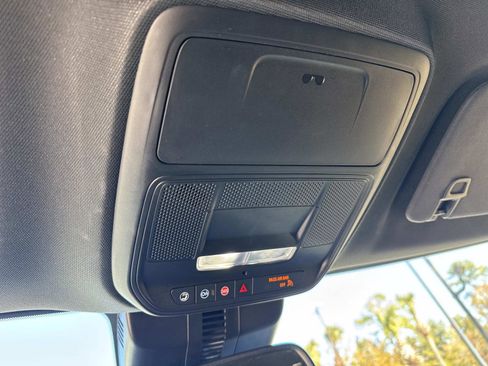 Used 2025 Buick Enclave Sport Touring image 34