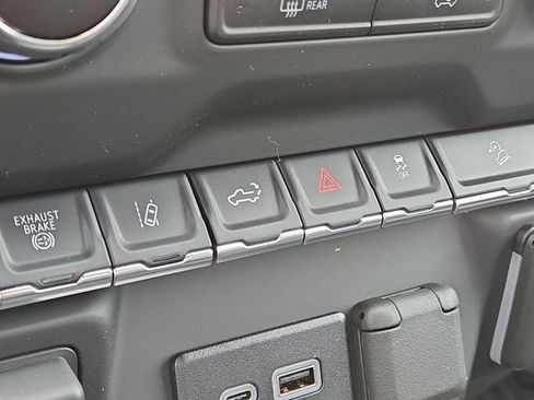 New 2025 Chevrolet Silverado 3500 W/T image 37