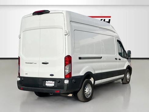 Used 2025 Ford Transit 250 148 High Roof AWD w/ Fleet Fuel Economy Package image 7
