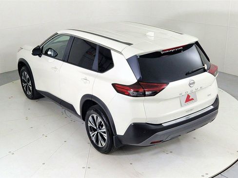 Certified 2023 Nissan Rogue SV image 40