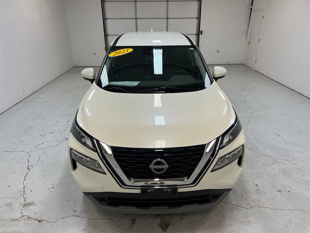 Used 2023 Nissan Rogue SV AWD/4WD image 7