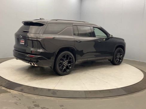 Used 2024 Chevrolet Traverse RS AWD/4WD image 5
