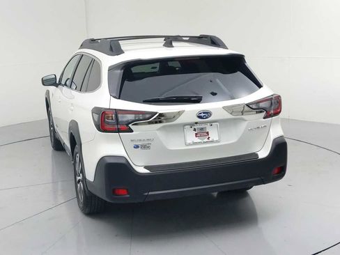 Certified 2025 Subaru Outback Premium image 8